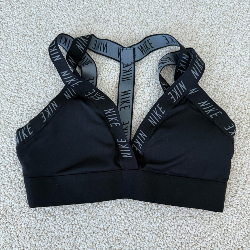 Nike Women’s Sports Bra, Size Small